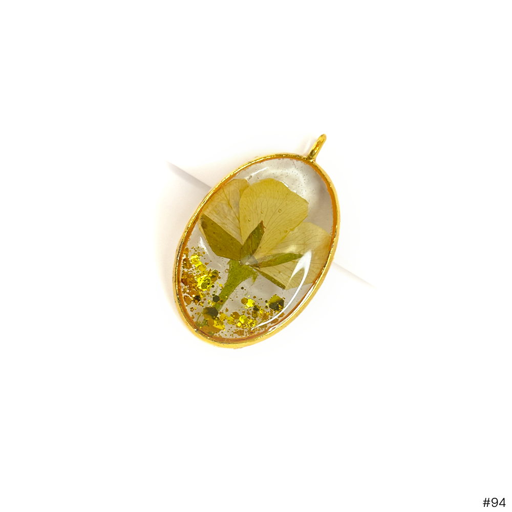 Golden Meadow Pendant - Madhues