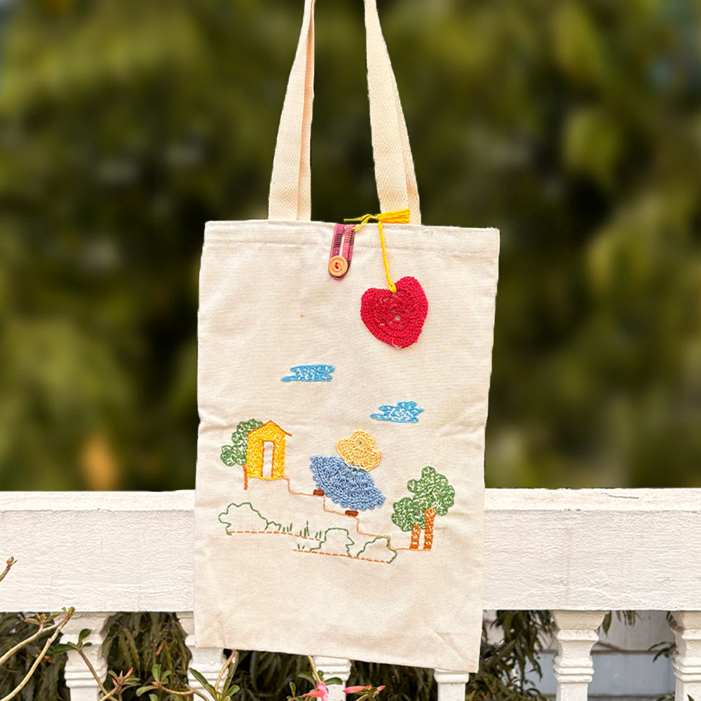 Heartfelt Home Tote - Madhues