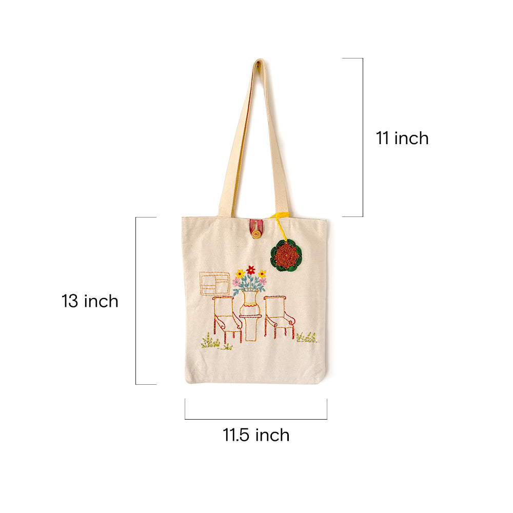 Cozy Corner Tote - Madhues