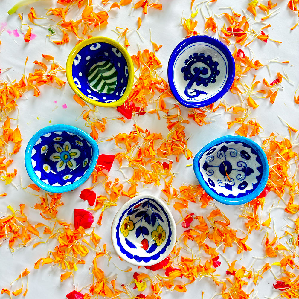 Auspicious 'Panchdeep' Hand-Painted Ceramic Diya Set (Set of 5)