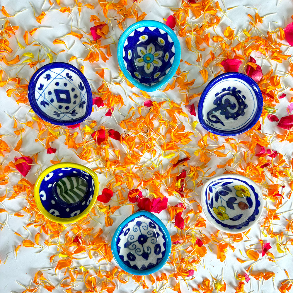 Artisanal Ceramic Diya 'Family Collection' (Set of 6)