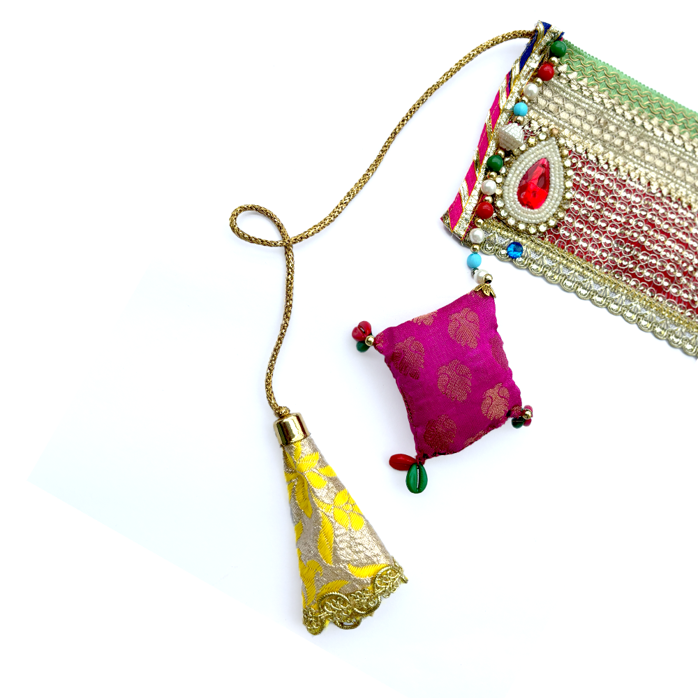 Handcrafted Kundan Work Bandarwal - Madhues