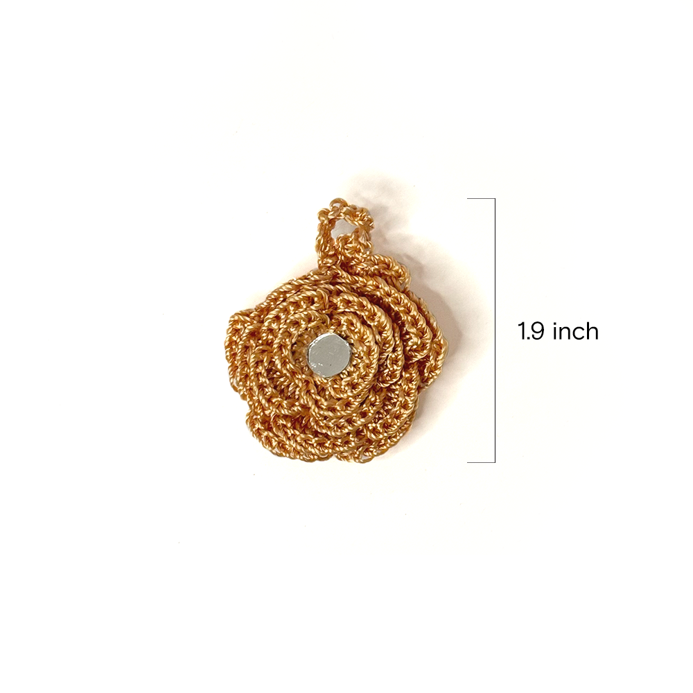 Elegant Floral Pendant - Madhues