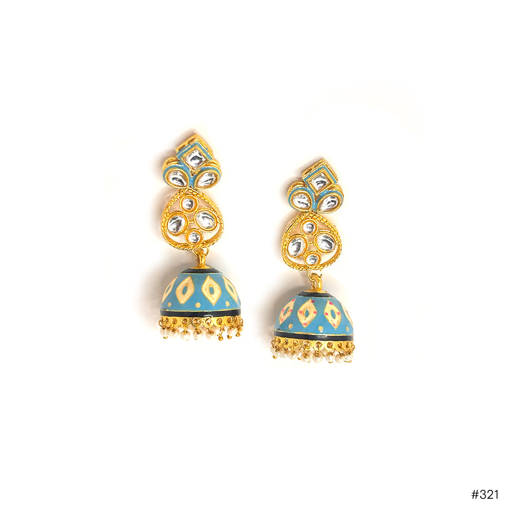 Classic Chic - Madhues