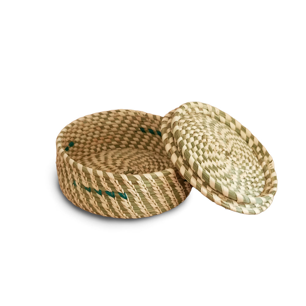Handcrafted Kashi Grass Round Lidded Jewelry Basket