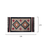 Rug with geometric pattern and dimensions on a white background