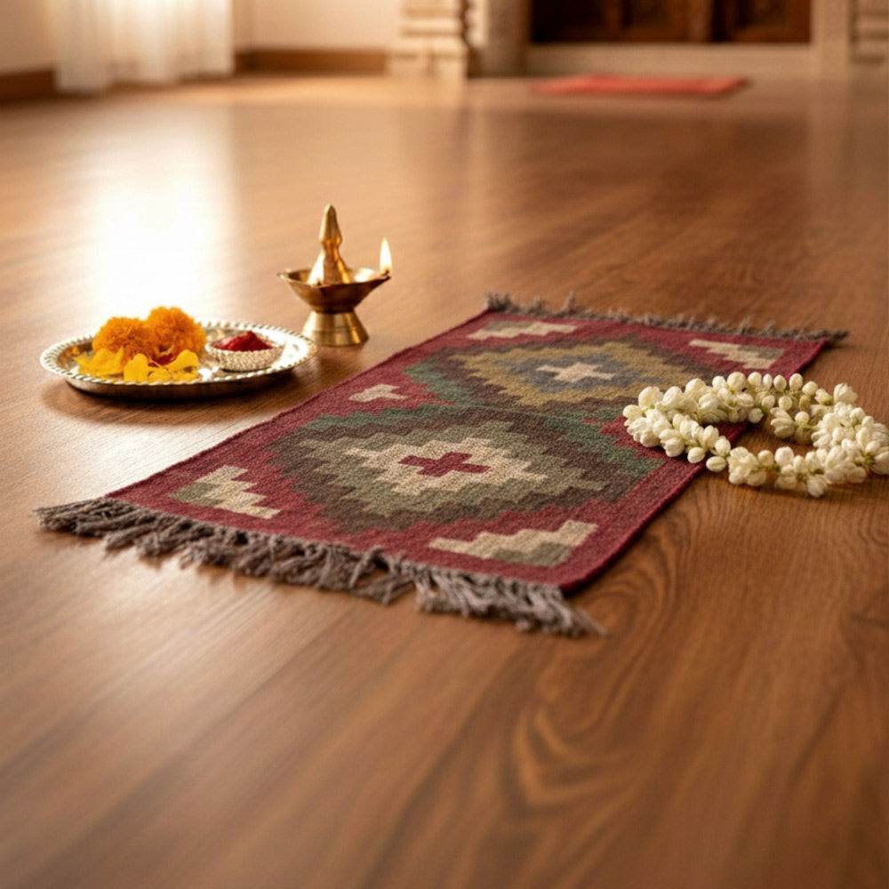 Handwoven Jute Puja Aasan Mat - Traditional Geometric Pattern
