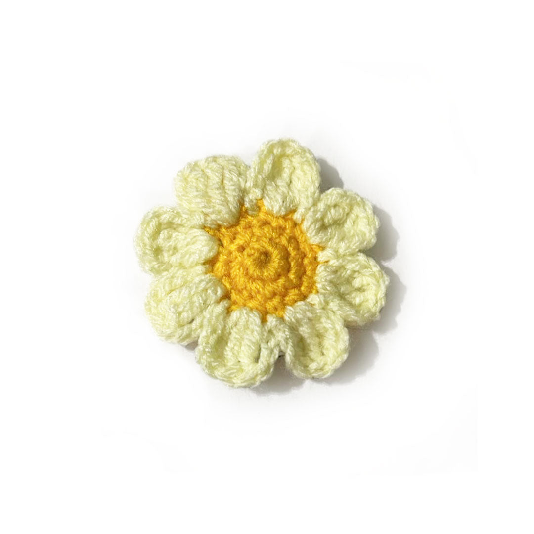 Charming Crochet Daisy Hair Clip - Handmade Floral Accessory