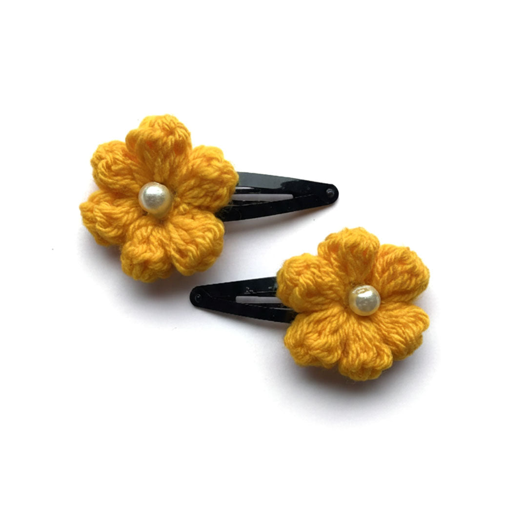 Charming Crocheted Flower Hair Clips - Pearl Accents