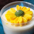 Daisy Flower Scented Candle in Clear Cup