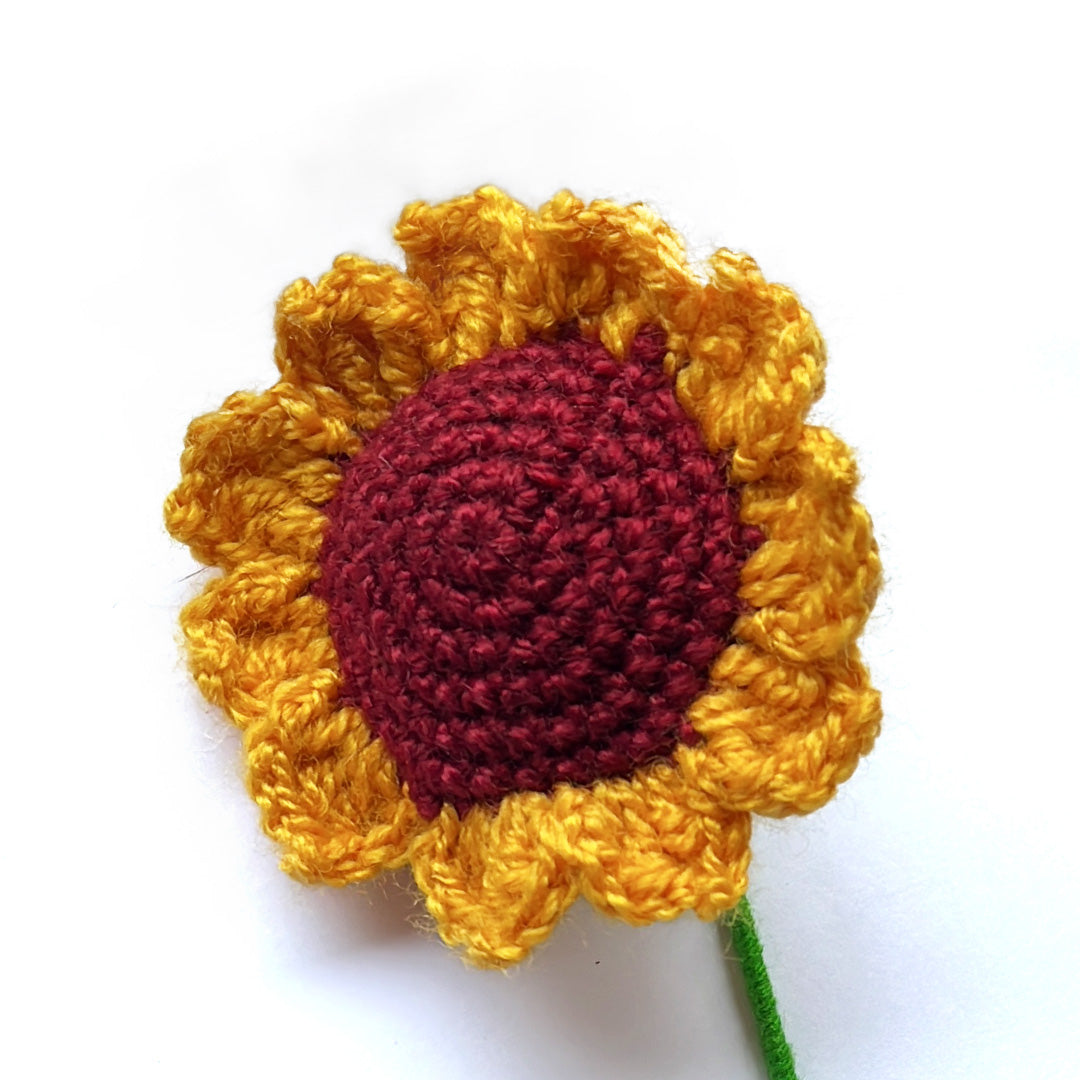 Artisanal Crocheted Sunflower Stem - Everlasting Yarn Bloom