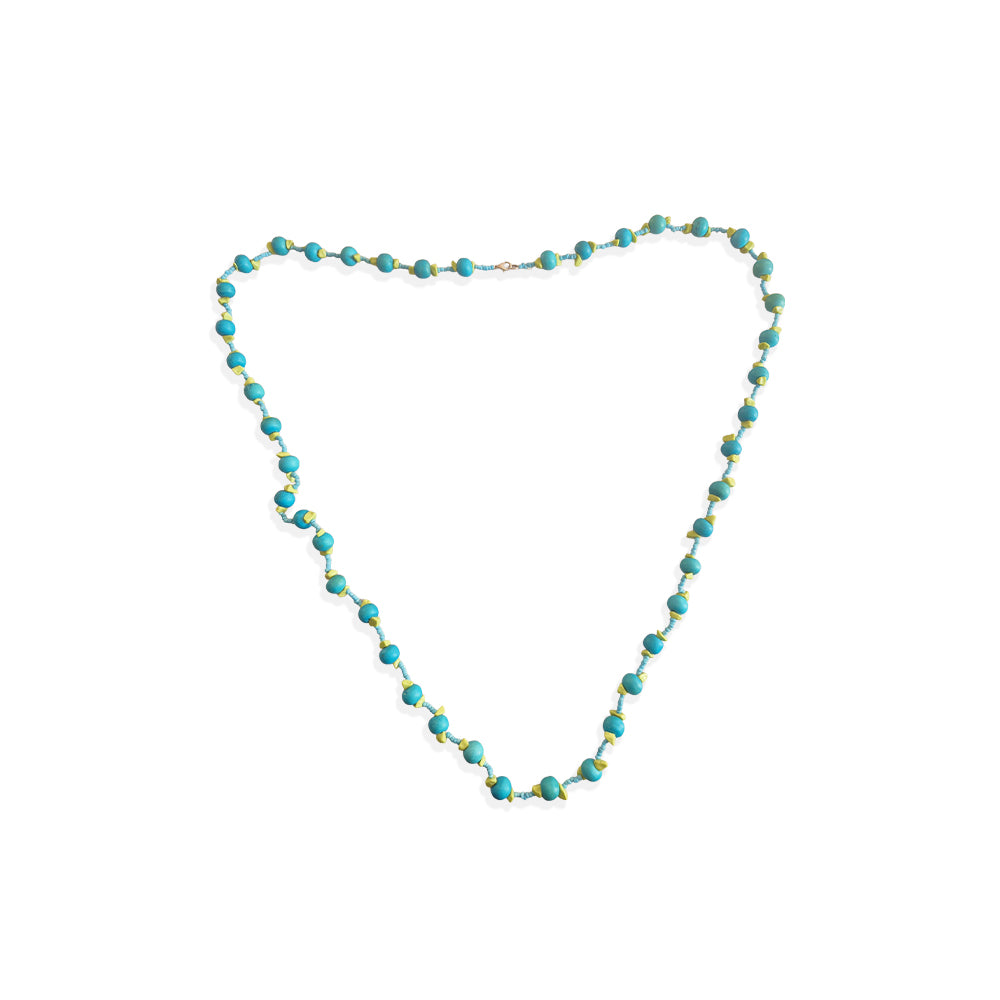 Turquoise beaded necklace on a white background