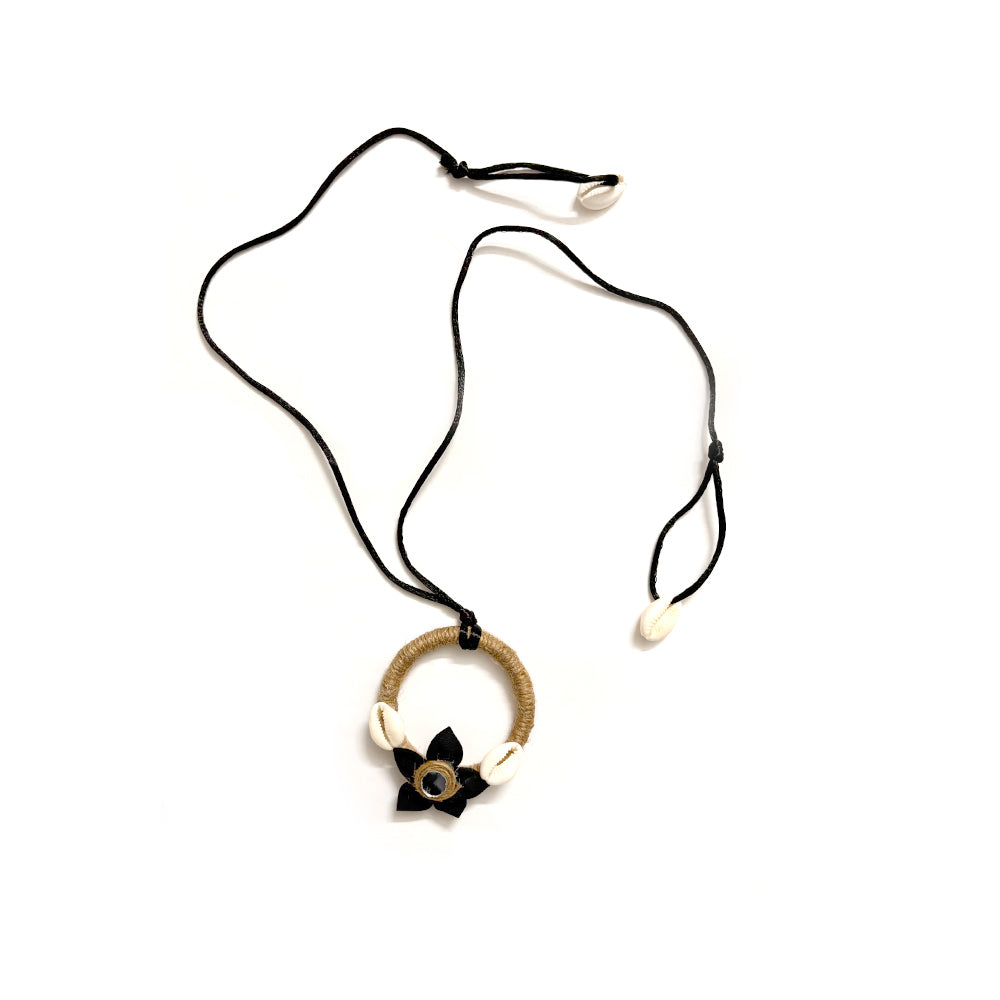 Seashell and Black Flower Pendant Necklace - Madhues