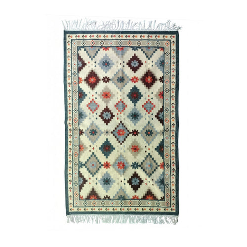 cream geometric tribal rug