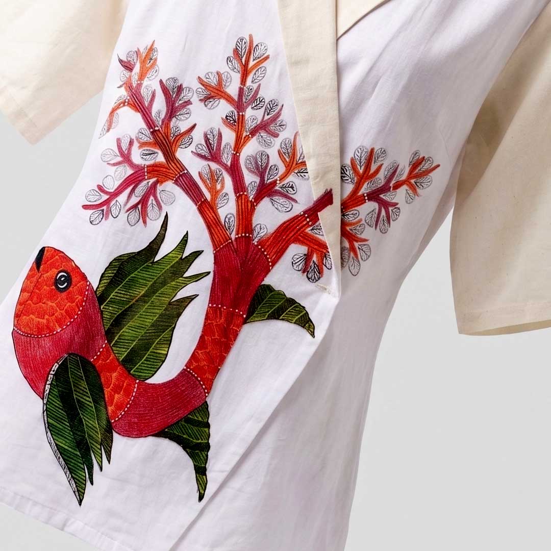 Hand-Painted White Cotton Gond Art Fish Motif Wrap Jacket