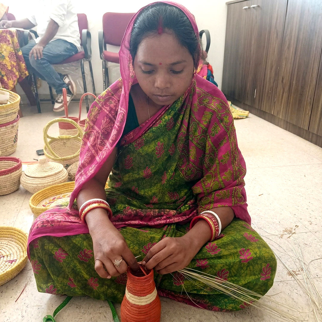 Handcrafted Kashi Grass Round Serving Tray
