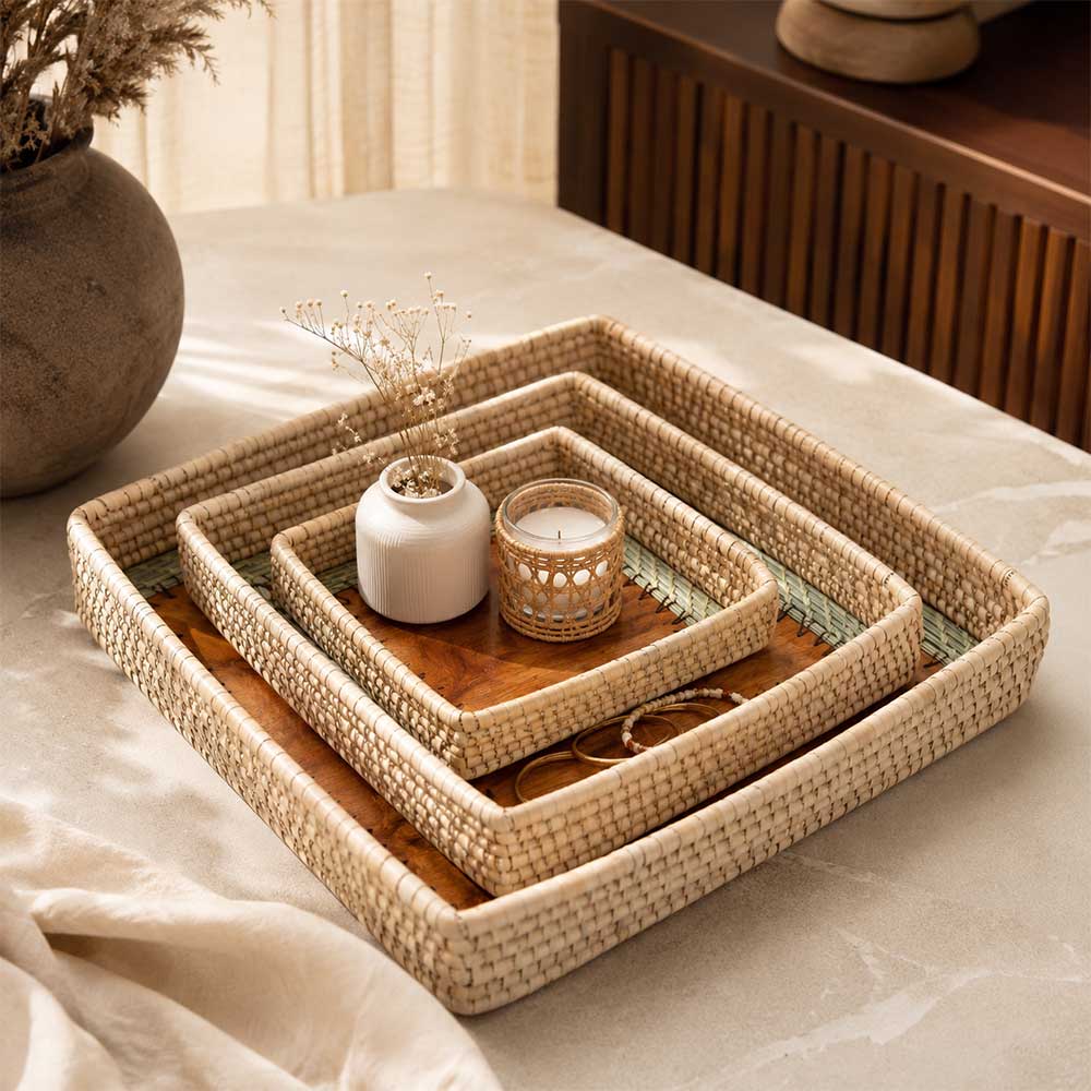 Kashi Grass Handwoven Square Tray with Polished Wood Base